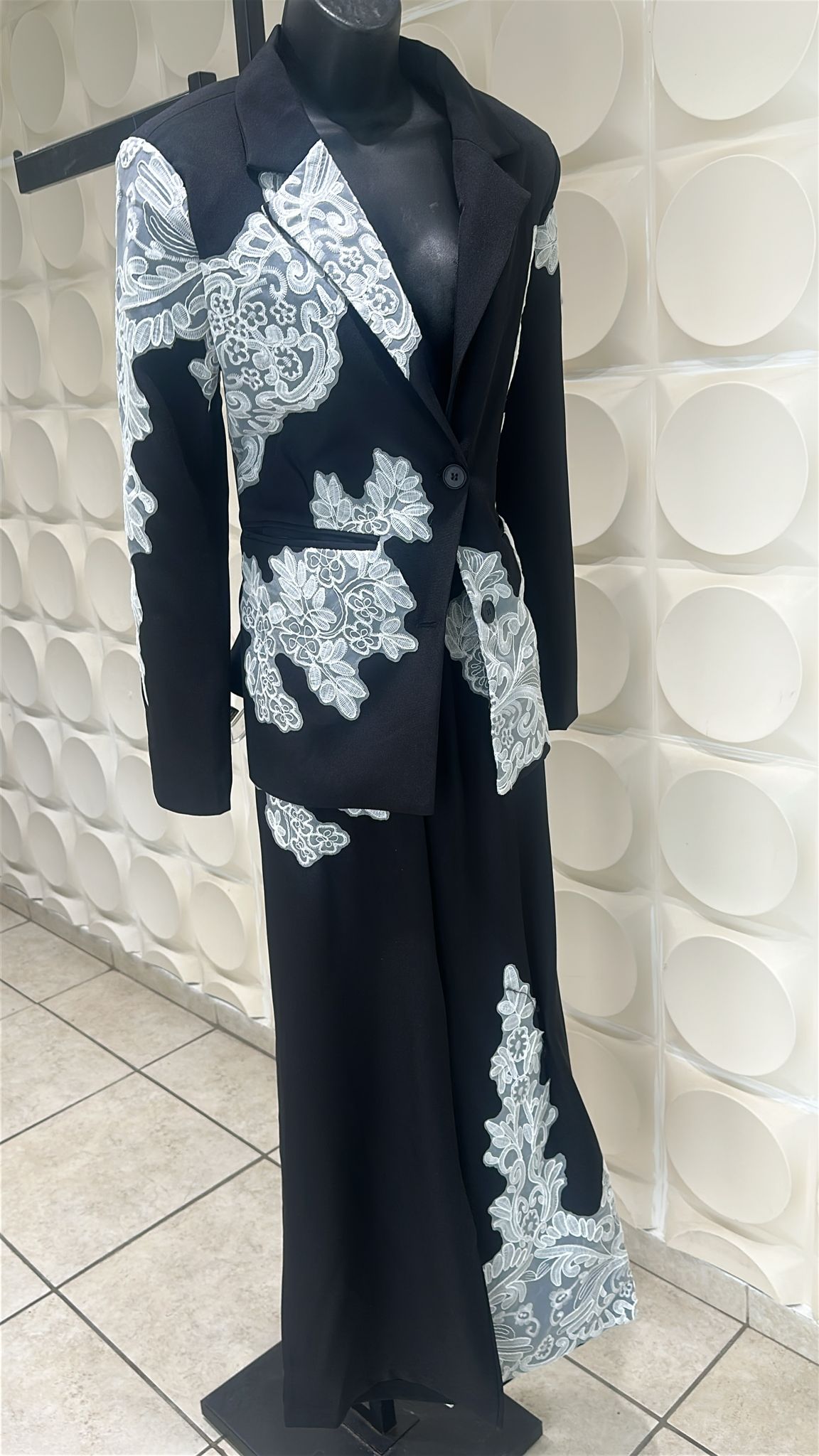 Alma clásica bordada